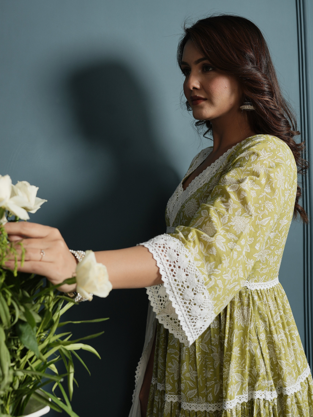Green White Lace Anarkali Kurta with Pants And Dupatta