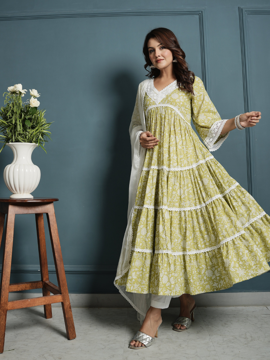 Green White Lace Anarkali Kurta with Pants And Dupatta