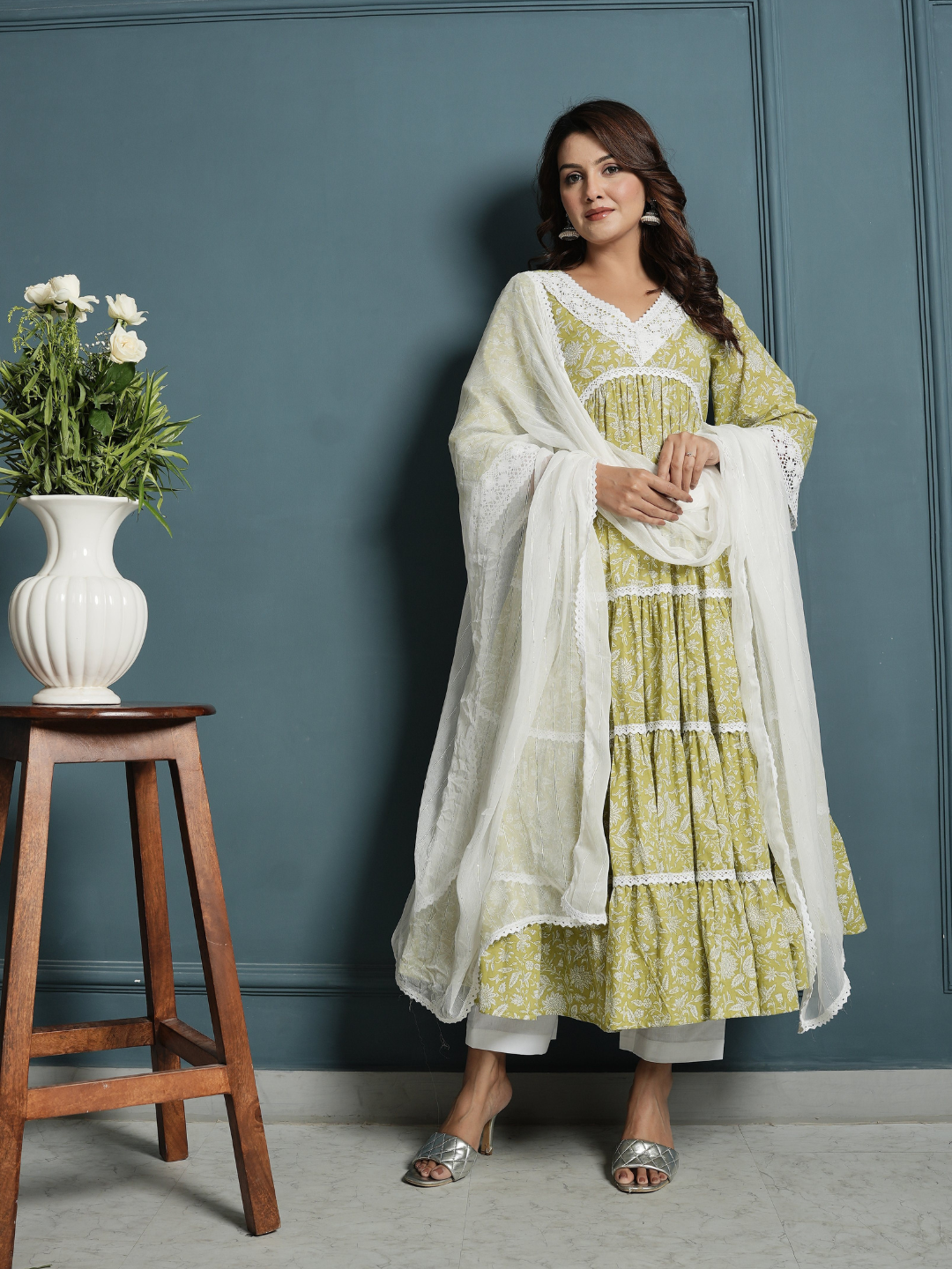 Green White Lace Anarkali Kurta with Pants And Dupatta